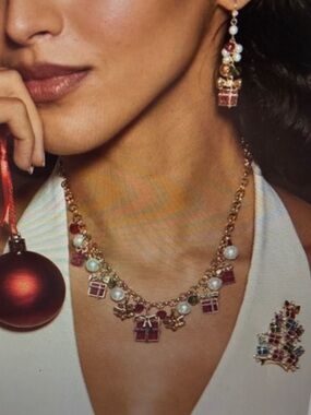 Avon. Limited edition from the pearly wrapped present collection.